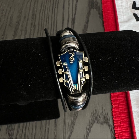 🎸New! Unisex Blue Enamel Guitar Head Stock Black PU Leather 8” Rope Bracelet - Picture 4 of 10